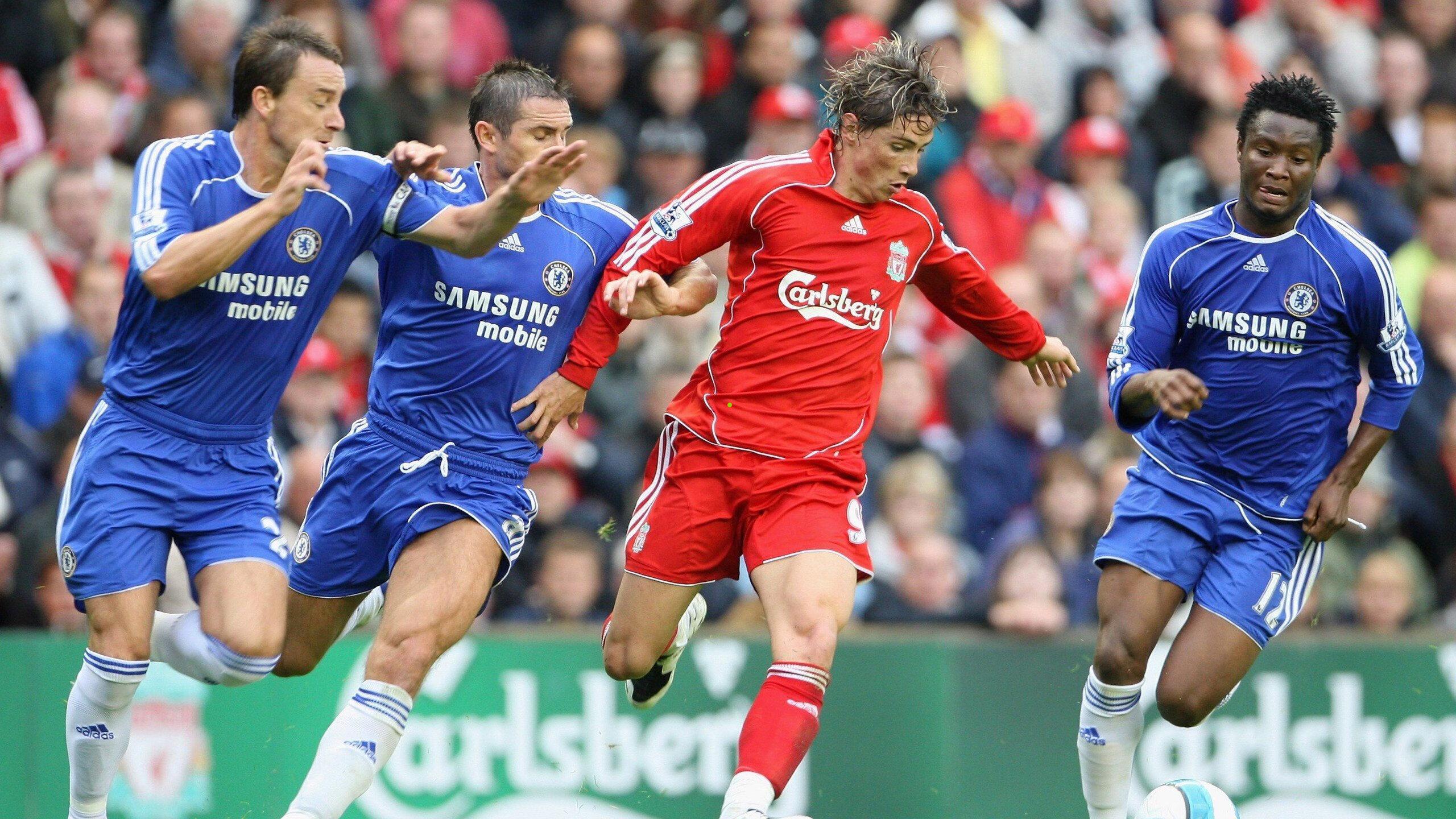 费莱尼公开回应职业生涯规划，渴望延续绿茵征程两年，欧洲球队已提出邀约